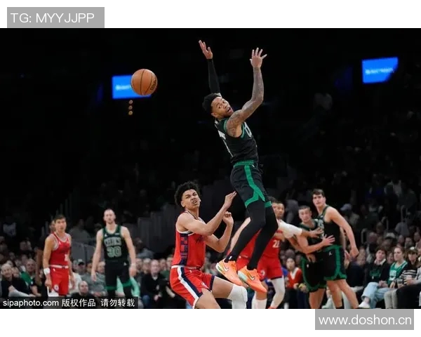 游艇变破船快船常规首发受重创比尔缺阵小琼斯伤停六周小卡状态成疑 游艇变破船快船常规首发受重创比尔缺阵小琼斯伤停六周小卡状态成疑