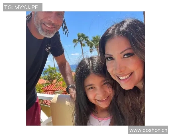 三女儿九岁生日快乐瓦妮莎在INS表达满满爱意与祝福