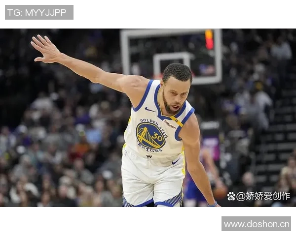 库里上半场表现分析：10投4中贡献12分1板2助1帽三分命中率提升