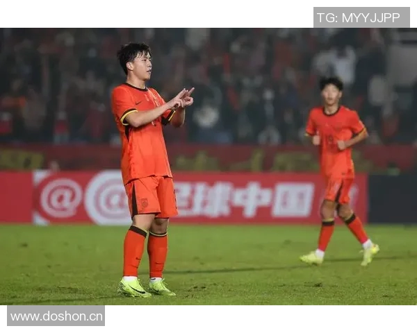 U16国足展现强大实力谢晋头球破门完成帽子戏法助球队10-0领先东帝汶