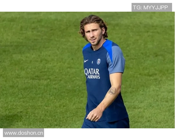 巴黎新援扎巴尔尼23岁表现抢眼空门救险助球队稳固主力地位