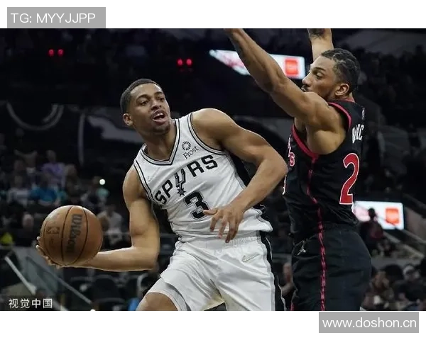 米西表现出色6投5中轻松斩获10分6篮板3助攻1抢断2盖帽正负值高达18