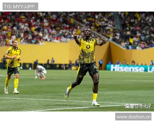 多特高层称赞裁判组对法鹰之战的艰难与越位争议进行分析