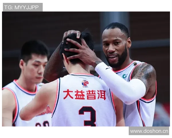 名嘴点评恩比德现状与邓肯晚年表现对比引发热议