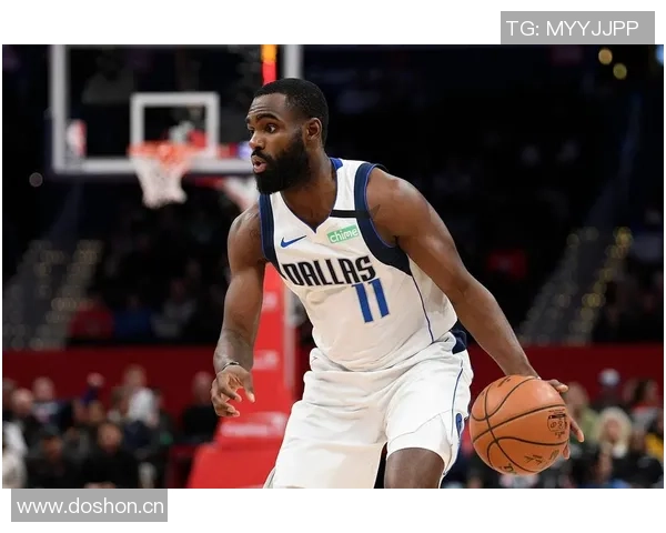 小哈达威神勇表现半场轰下17分其中次节独得12分三分球频频命中