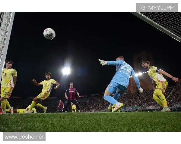 神奇扑救亚当斯禁区内射门被迪格雷戈里奥神勇挡出精彩瞬间回顾